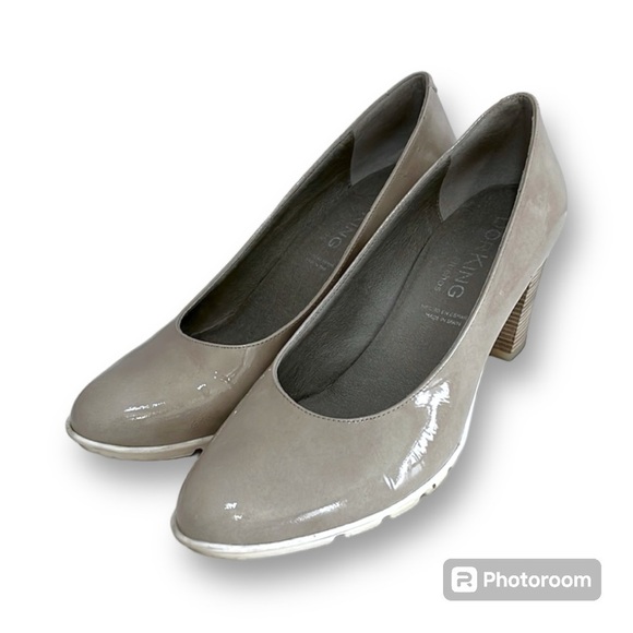 Dorking by Fluchos Patent Leather Rubi Pumps Block Heel Nude-Greyish-Beige - Picture 1 of 16